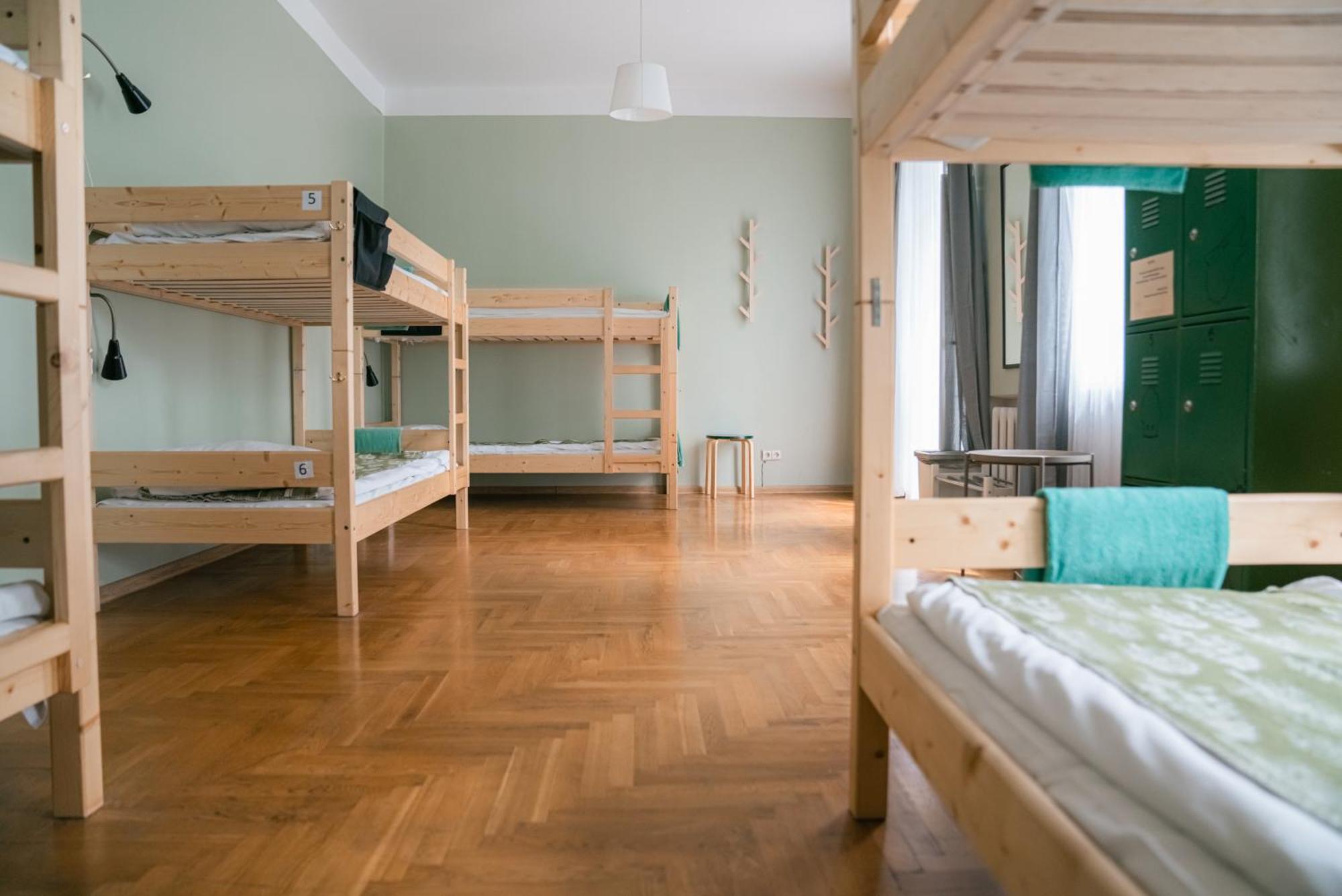 DOWNTOWN FOREST HOSTEL & CAMPING ВИЛЬНЮС 2* (Литва) - от 1210 RUB | NOCHI